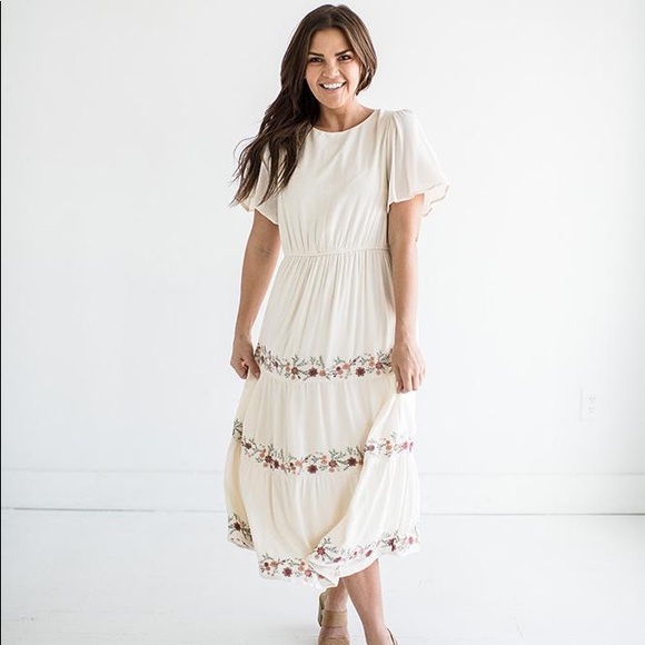 Polagram Dresses & Skirts - Polagram embroidered dress